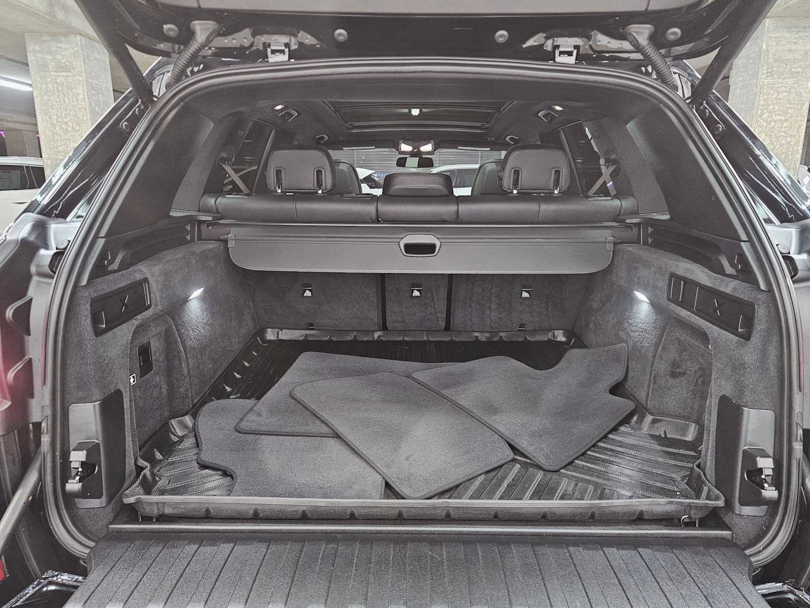 Thumbnail: 2022 BMW X5 - 28