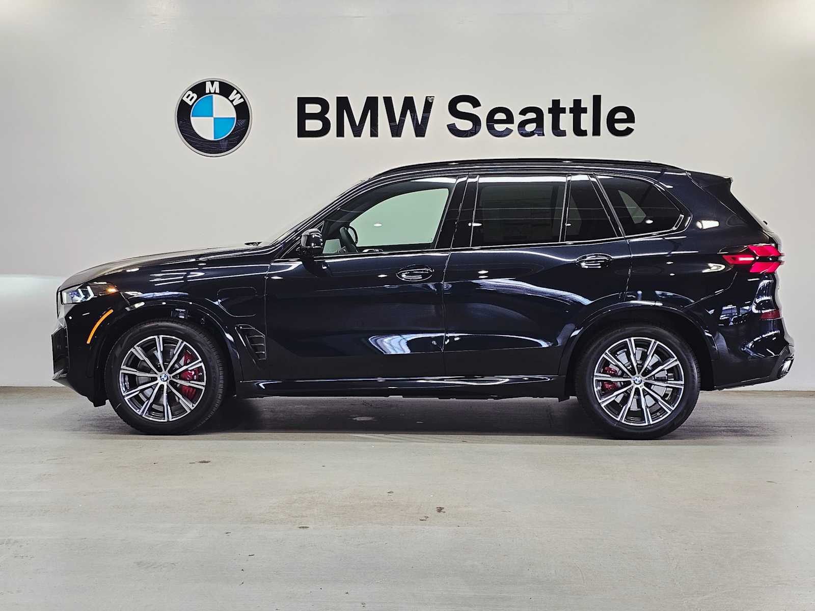 Thumbnail: 2026 BMW X5 - 3