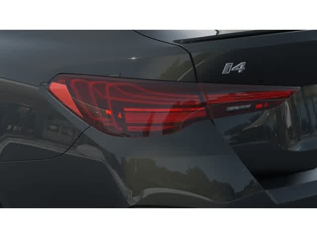 Thumbnail: 2026 BMW i4 - 8