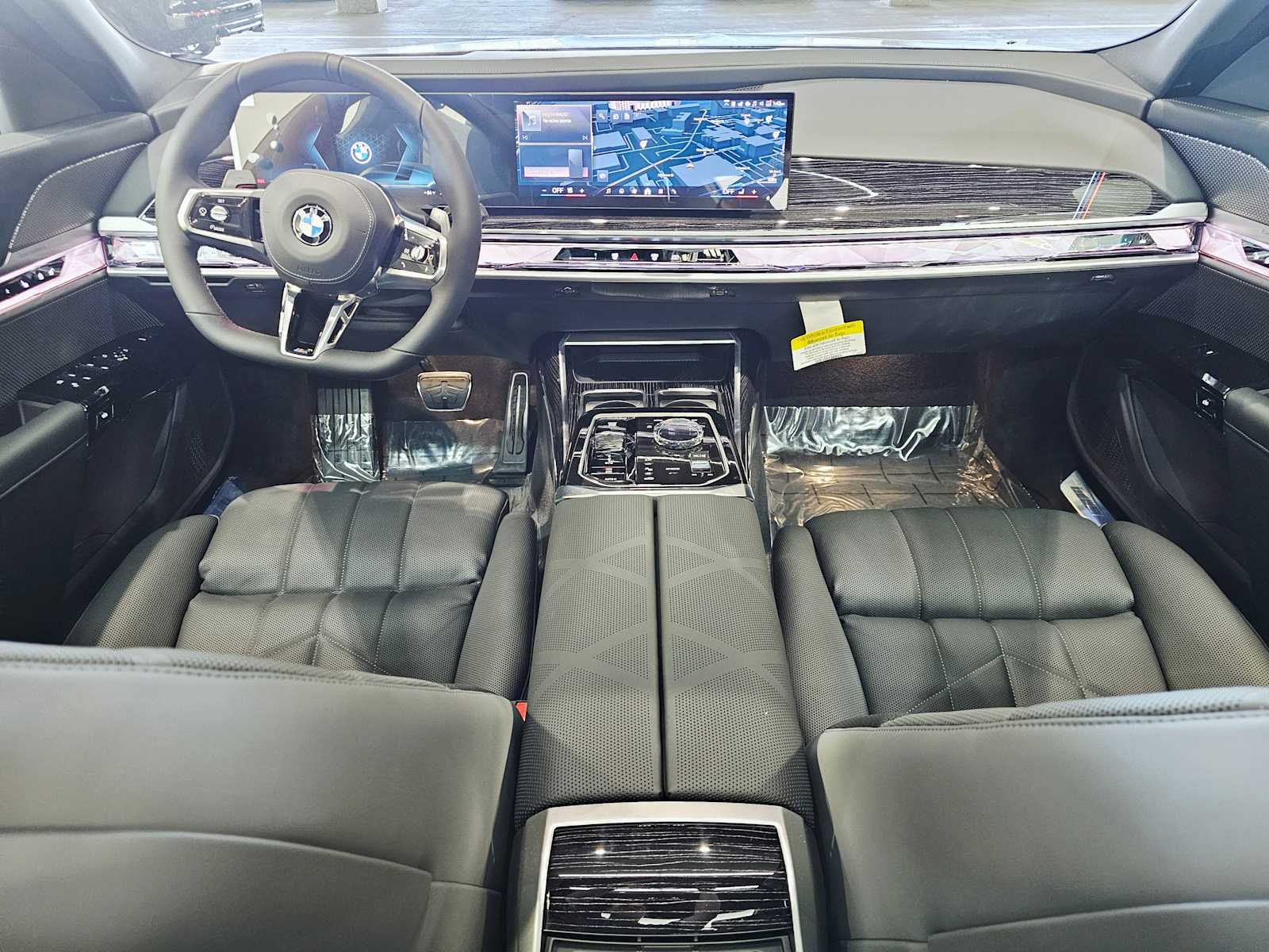 Thumbnail: 2025 BMW 7 Series - 10