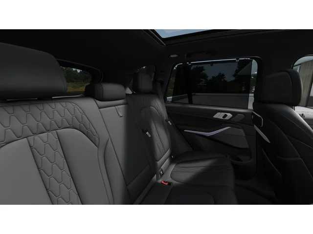 Thumbnail: 2026 BMW X5 - 12