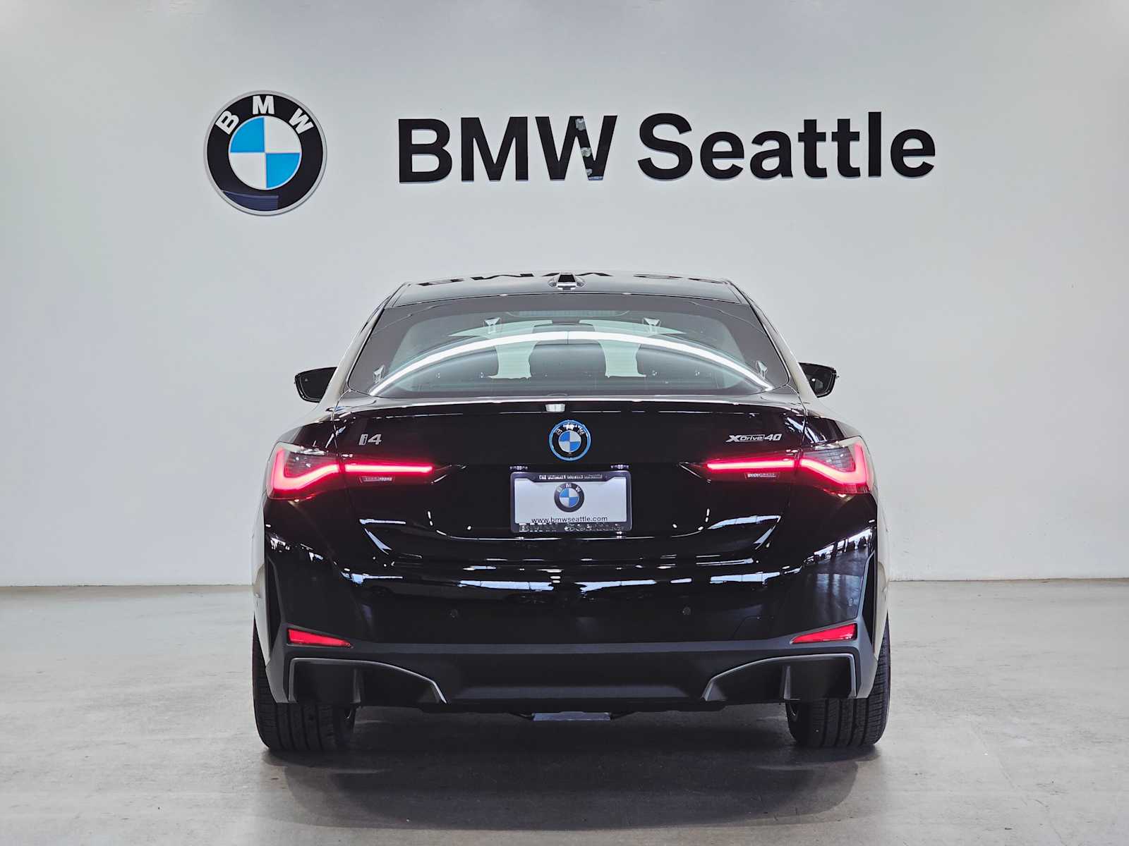 Thumbnail: 2025 BMW i4 - 5