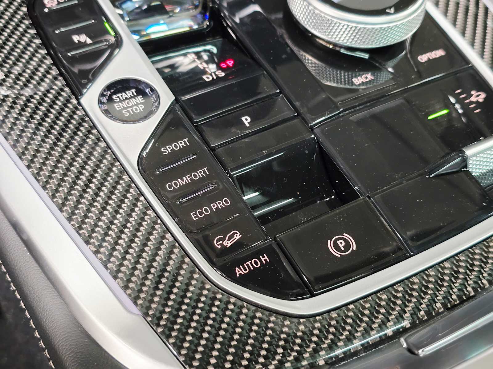 Thumbnail: 2026 BMW X7 - 21