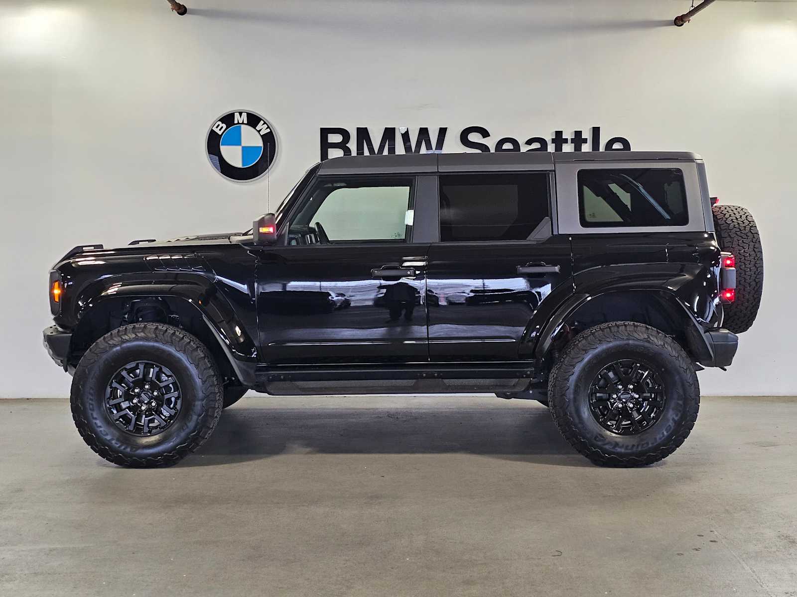 Thumbnail: 2024 Ford Bronco - 3