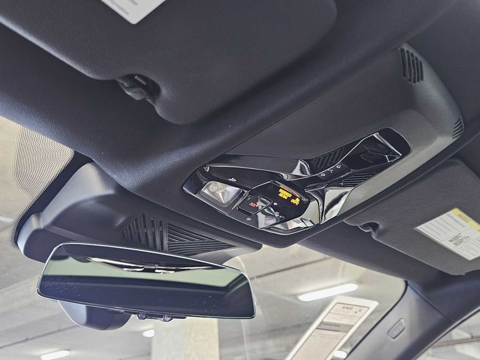 Thumbnail: 2025 BMW 2 Series - 21