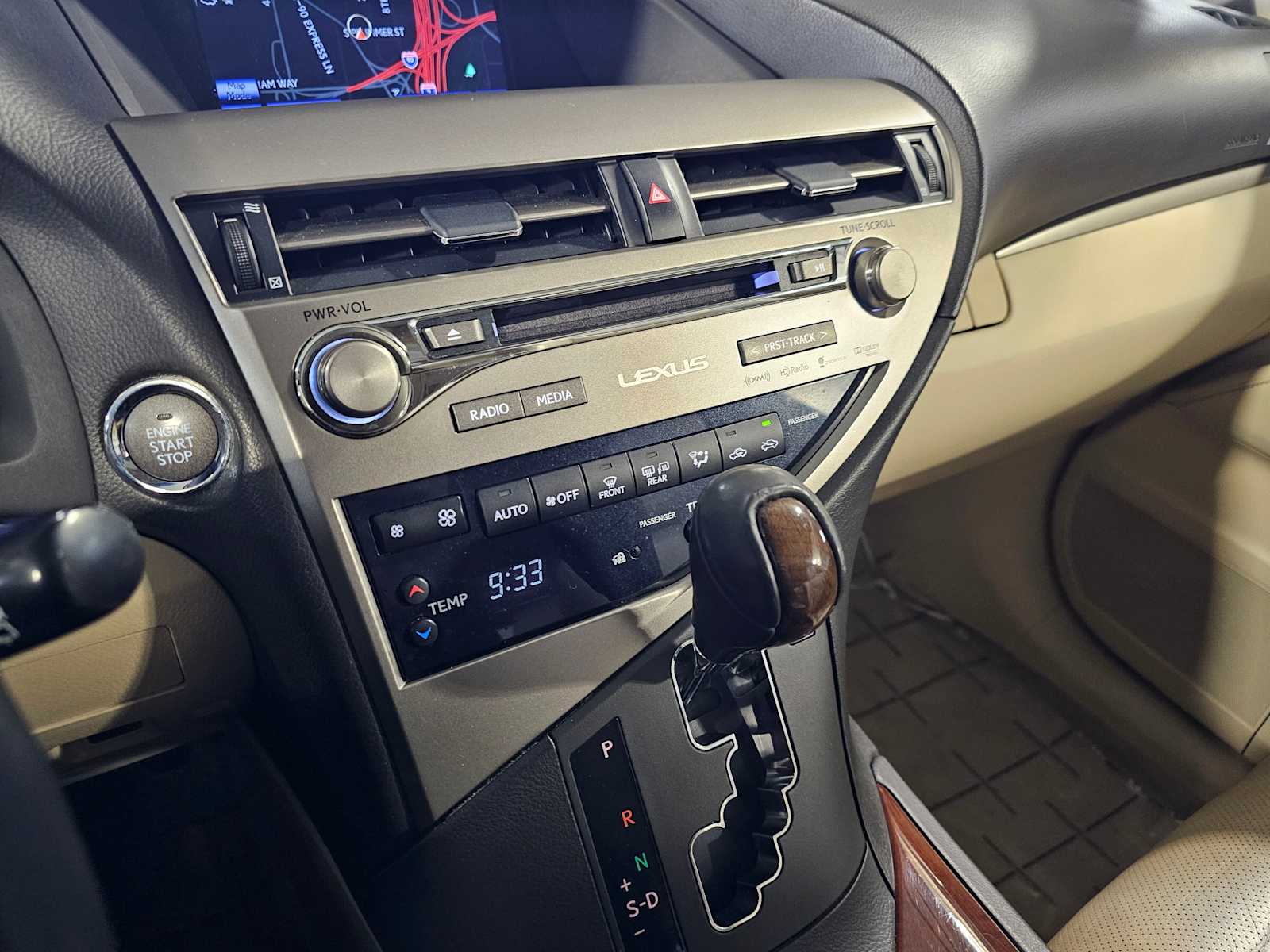 Thumbnail: 2015 Lexus RX - 16