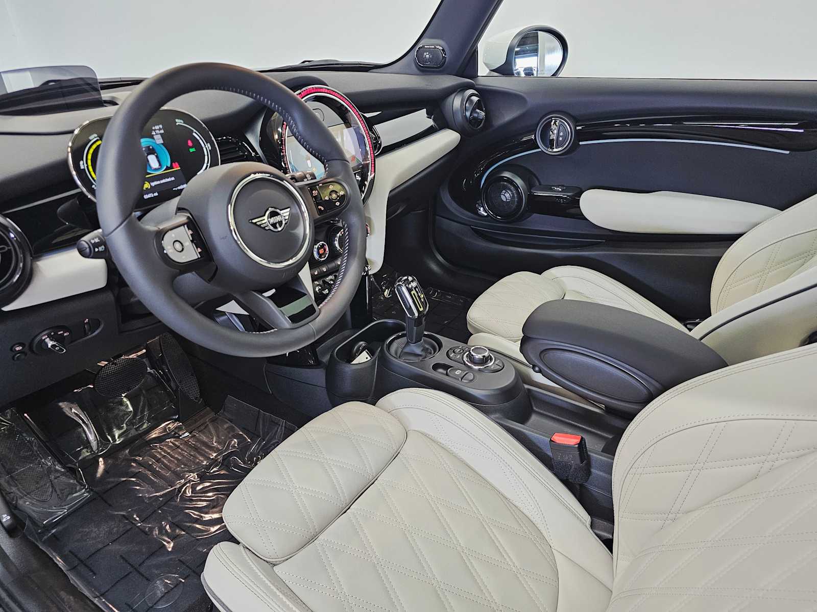 Thumbnail: 2024 MINI Cooper Hardtop - 2