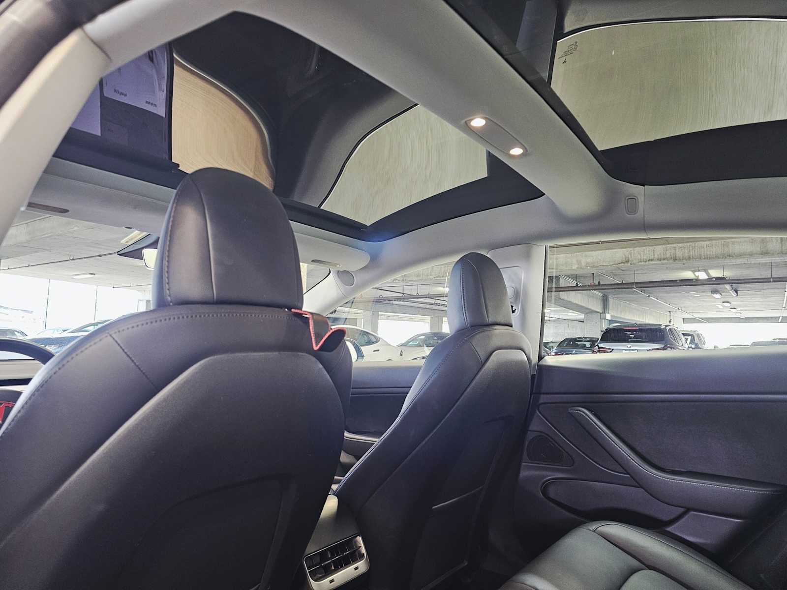 Thumbnail: 2019 Tesla Model 3 - 29