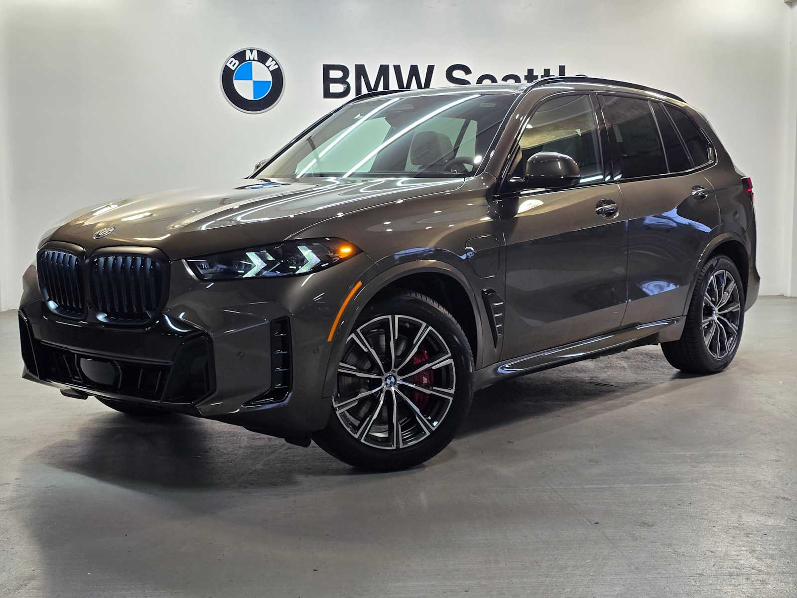 Thumbnail: 2026 BMW X5 - 1