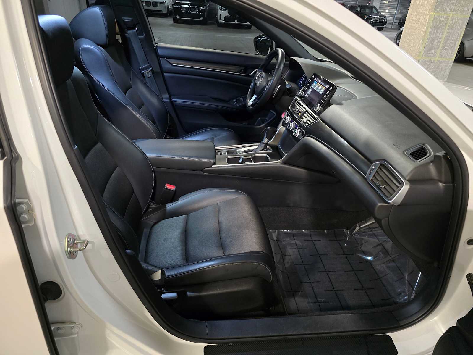 Thumbnail: 2018 Honda Accord - 33