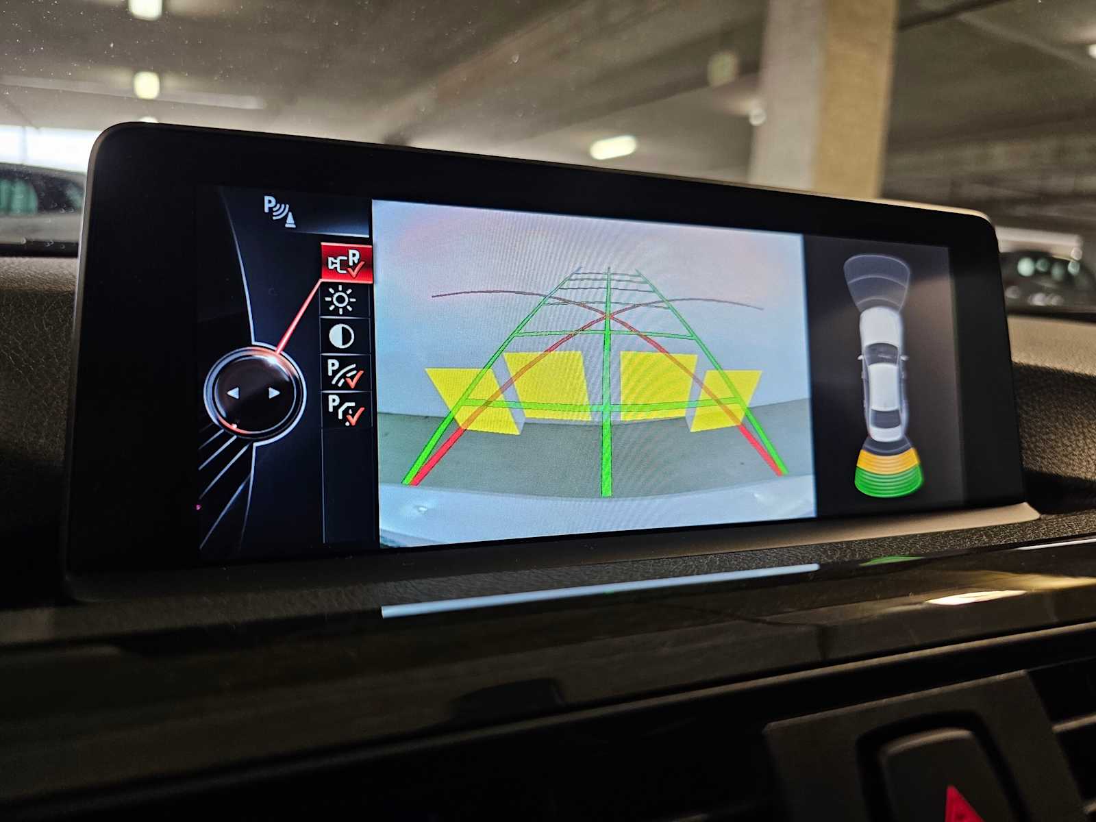 Thumbnail: 2015 BMW 3 Series - 19