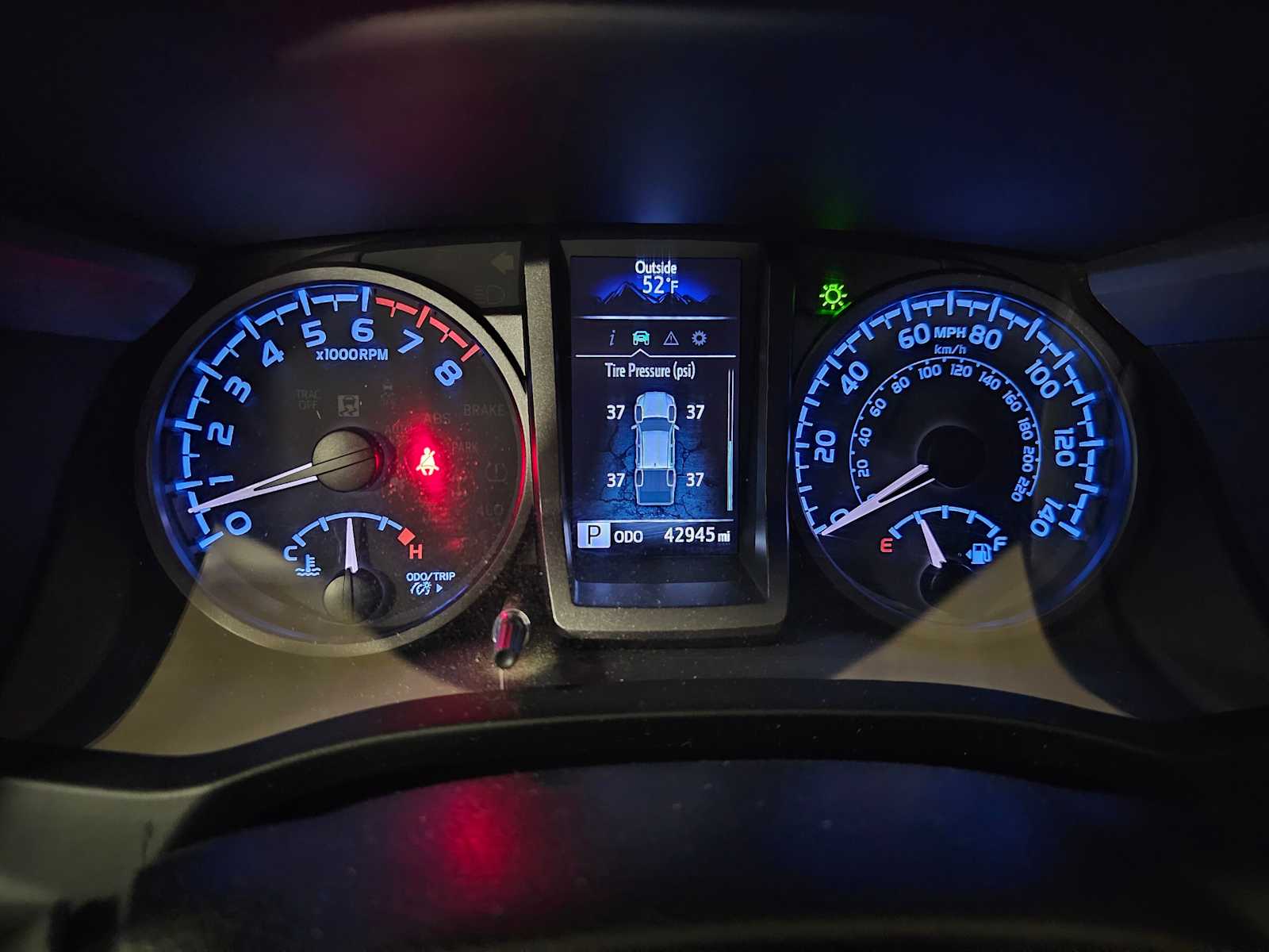 Thumbnail: 2021 Toyota Tacoma - 12