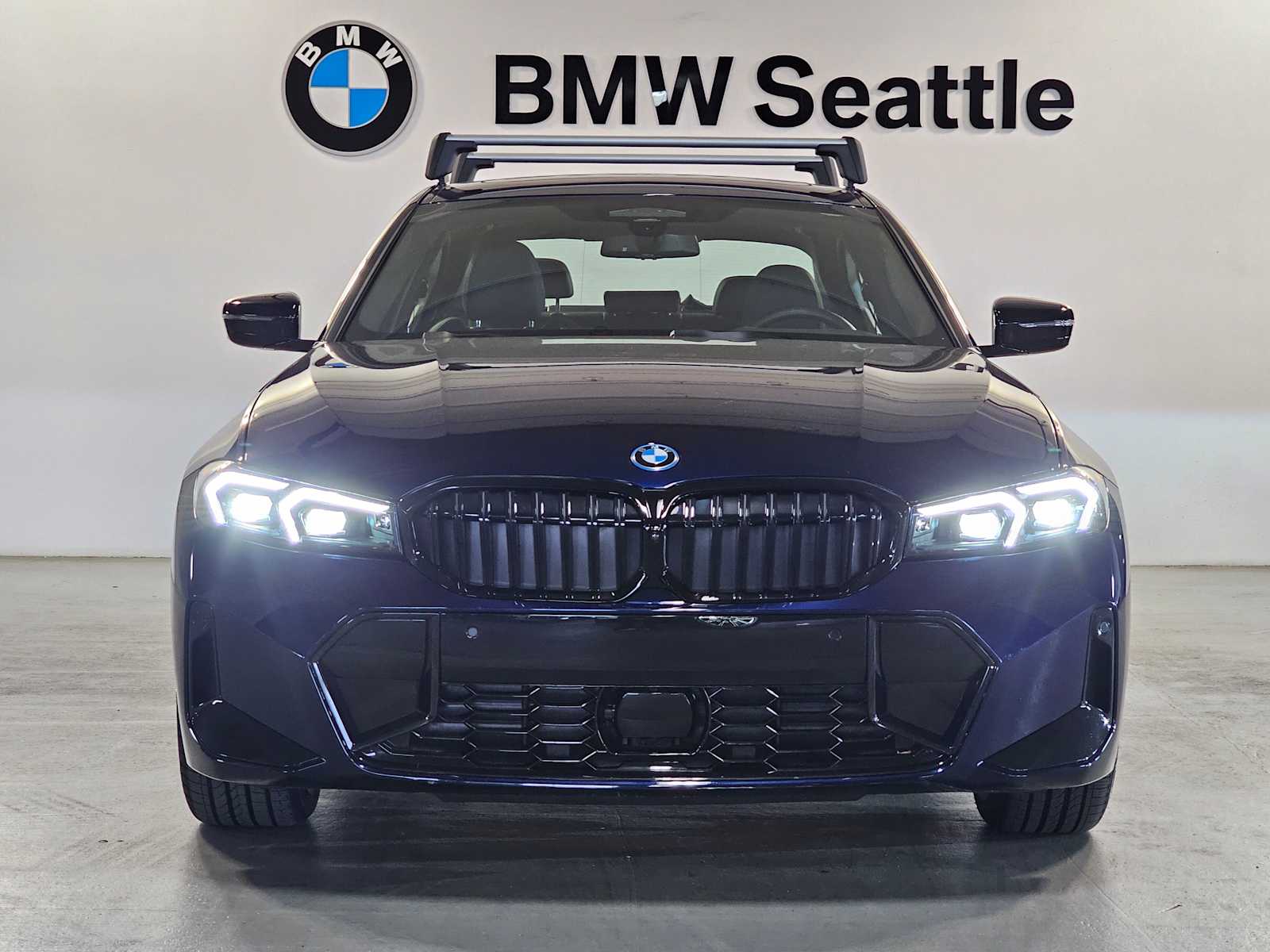 Thumbnail: 2024 BMW 3 Series - 6