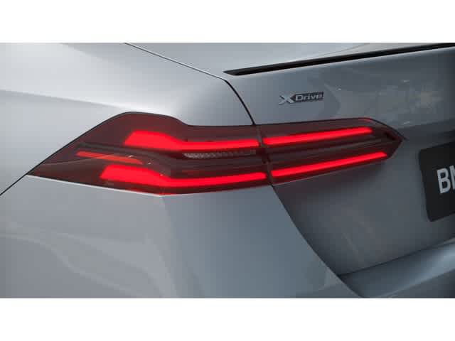 Thumbnail: 2026 BMW 5 Series - 8
