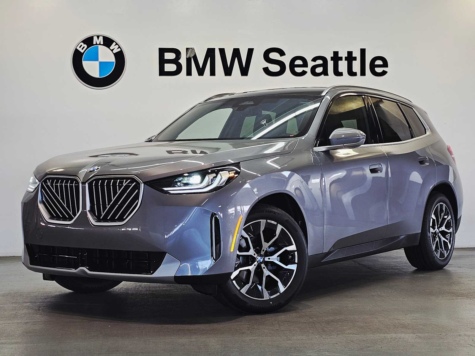 Thumbnail: 2026 BMW X3 - 1