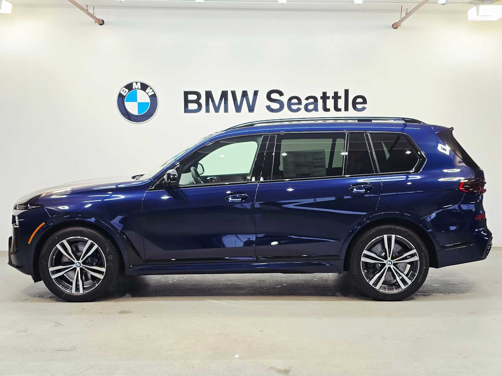 Thumbnail: 2026 BMW X7 - 3