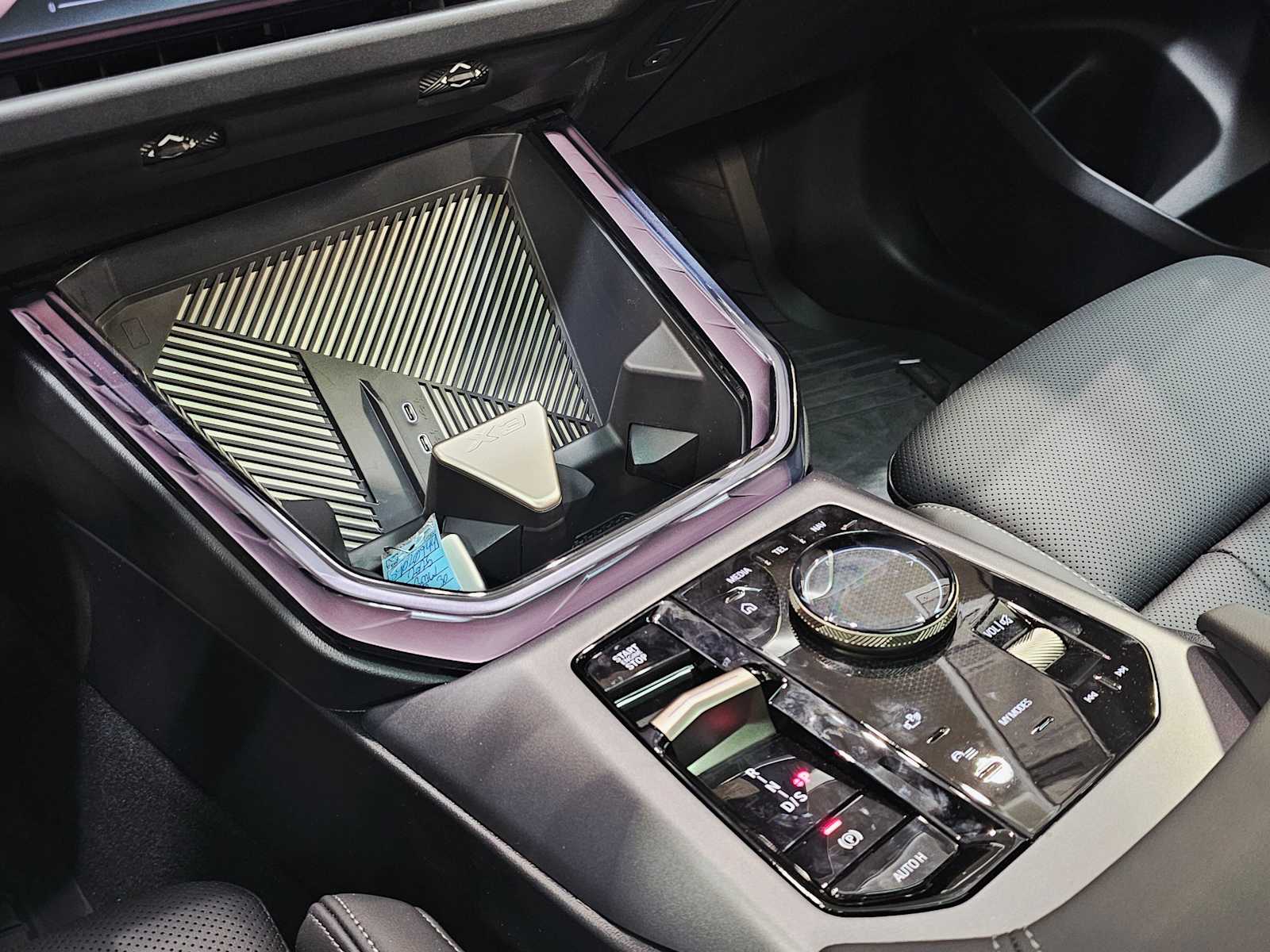 Thumbnail: 2025 BMW X3 - 17