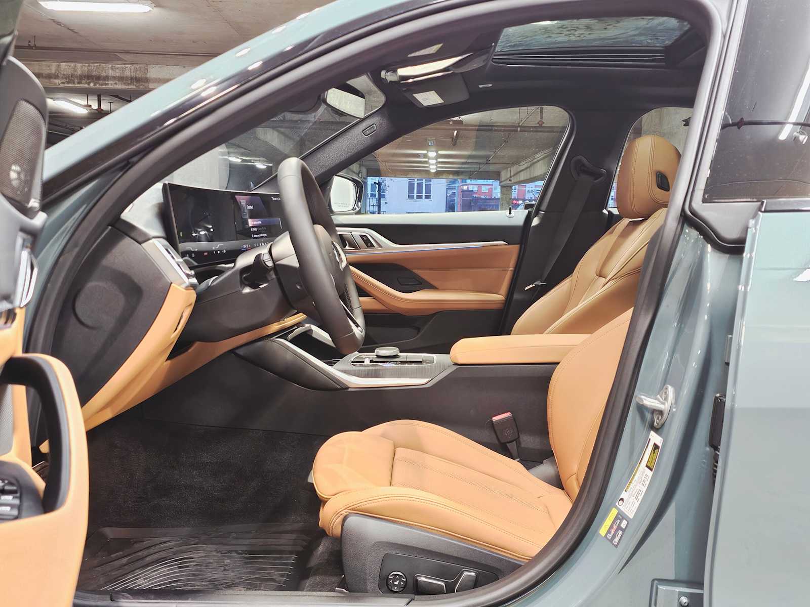 Thumbnail: 2025 BMW i4 - 23