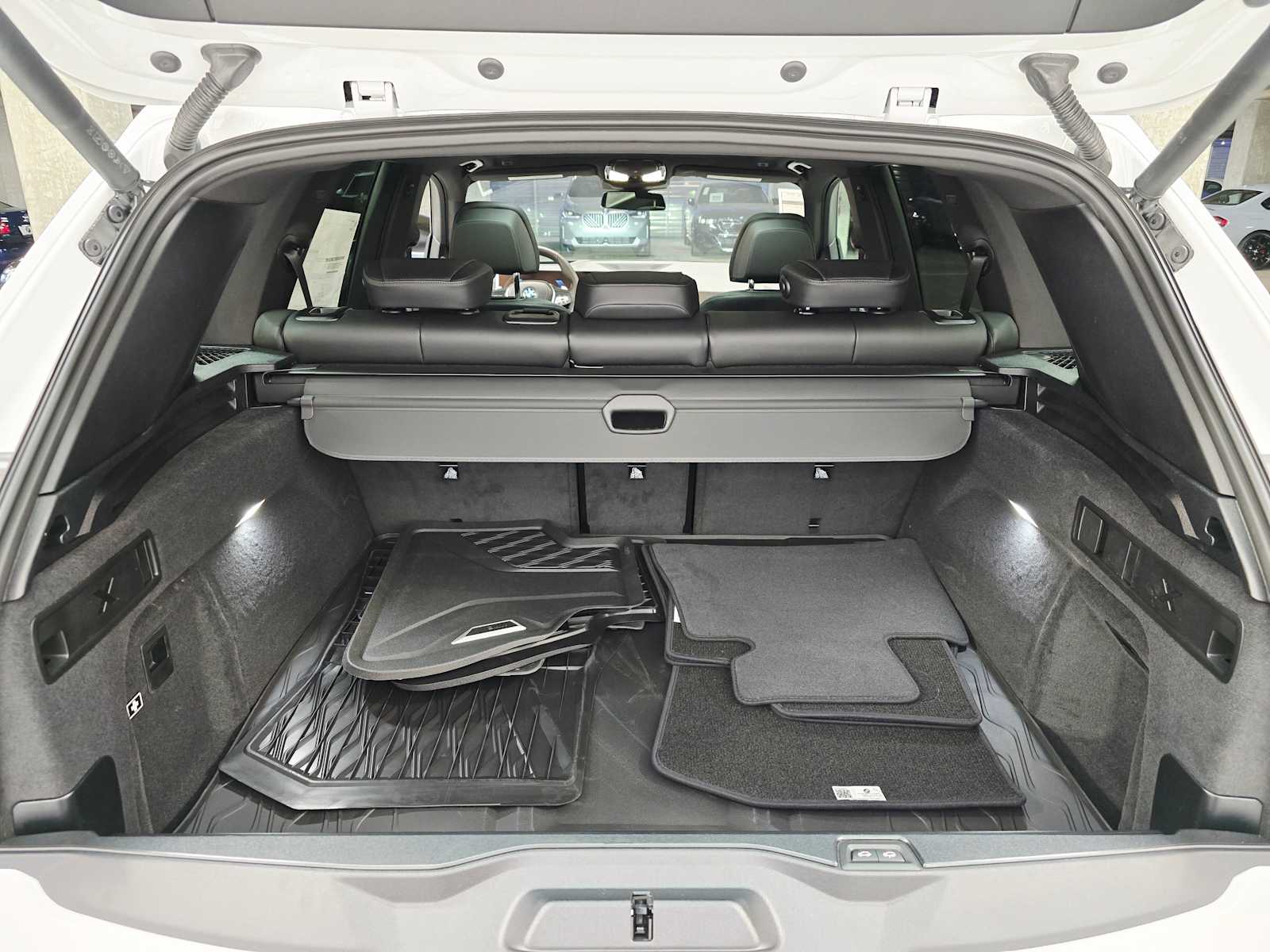 Thumbnail: 2026 BMW X5 - 29