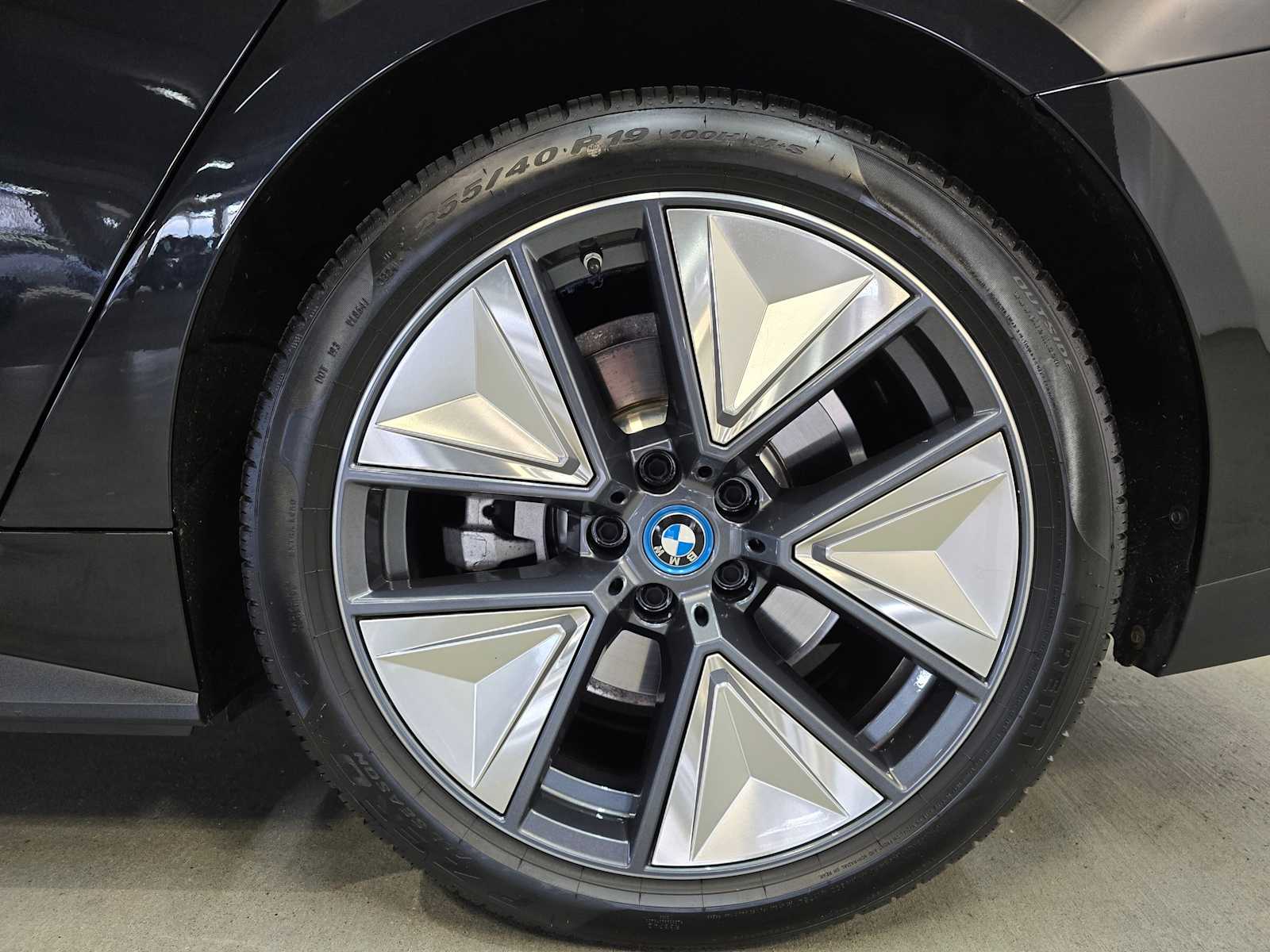 Thumbnail: 2023 BMW i4 - 8