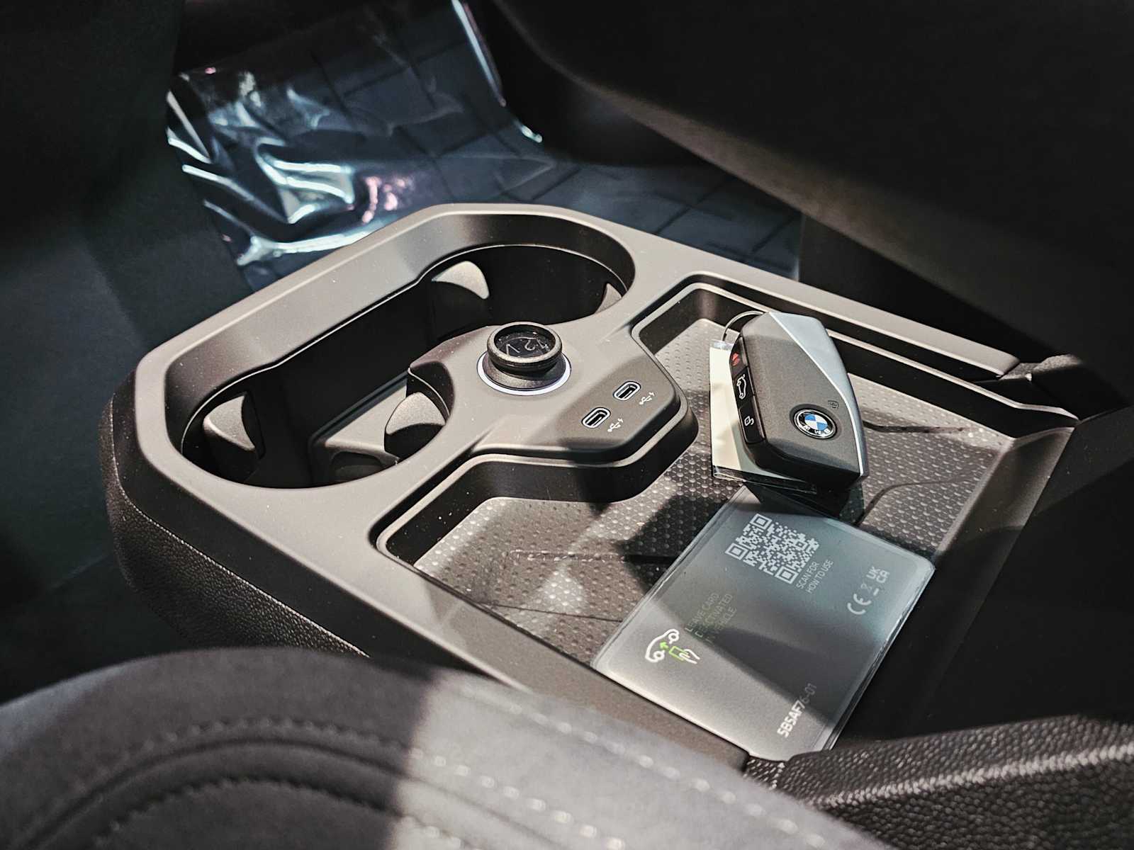 Thumbnail: 2026 BMW iX - 19