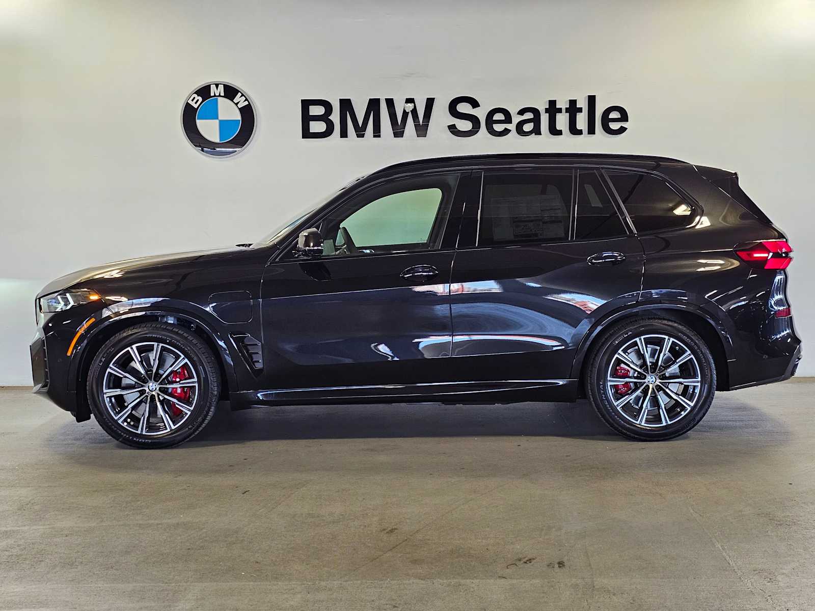 Thumbnail: 2026 BMW X5 - 3