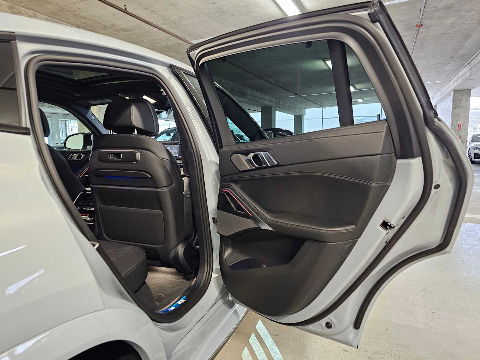 Thumbnail: 2026 BMW X6 - 37