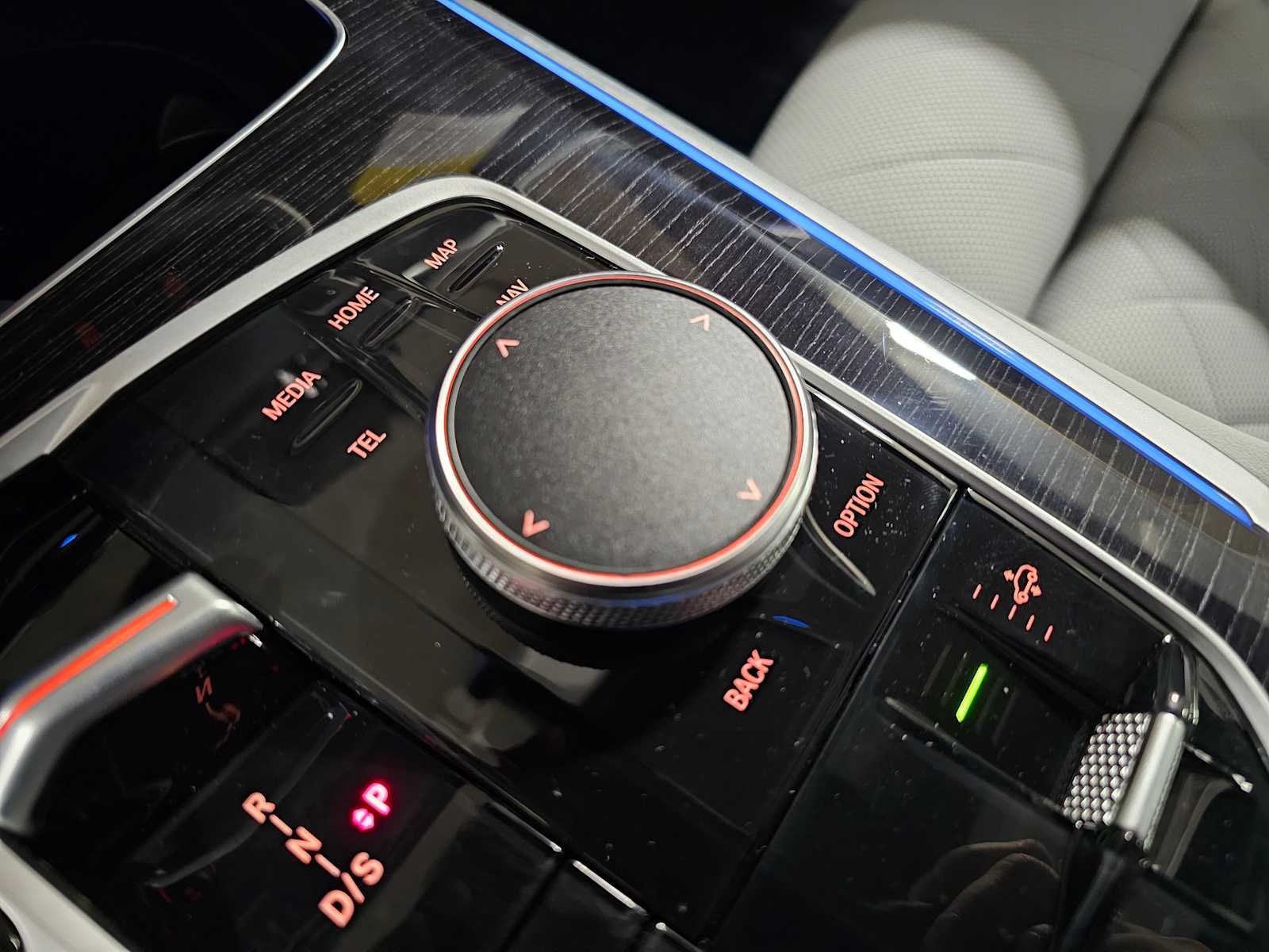 Thumbnail: 2026 BMW X5 - 25