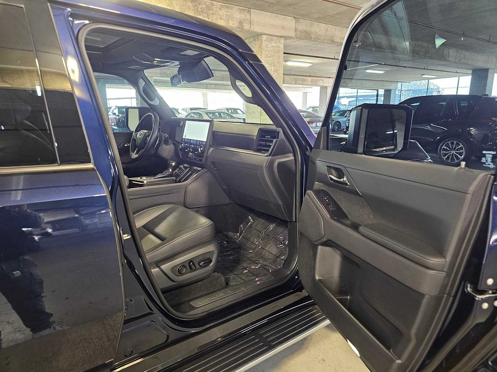 Thumbnail: 2024 Lexus GX - 41