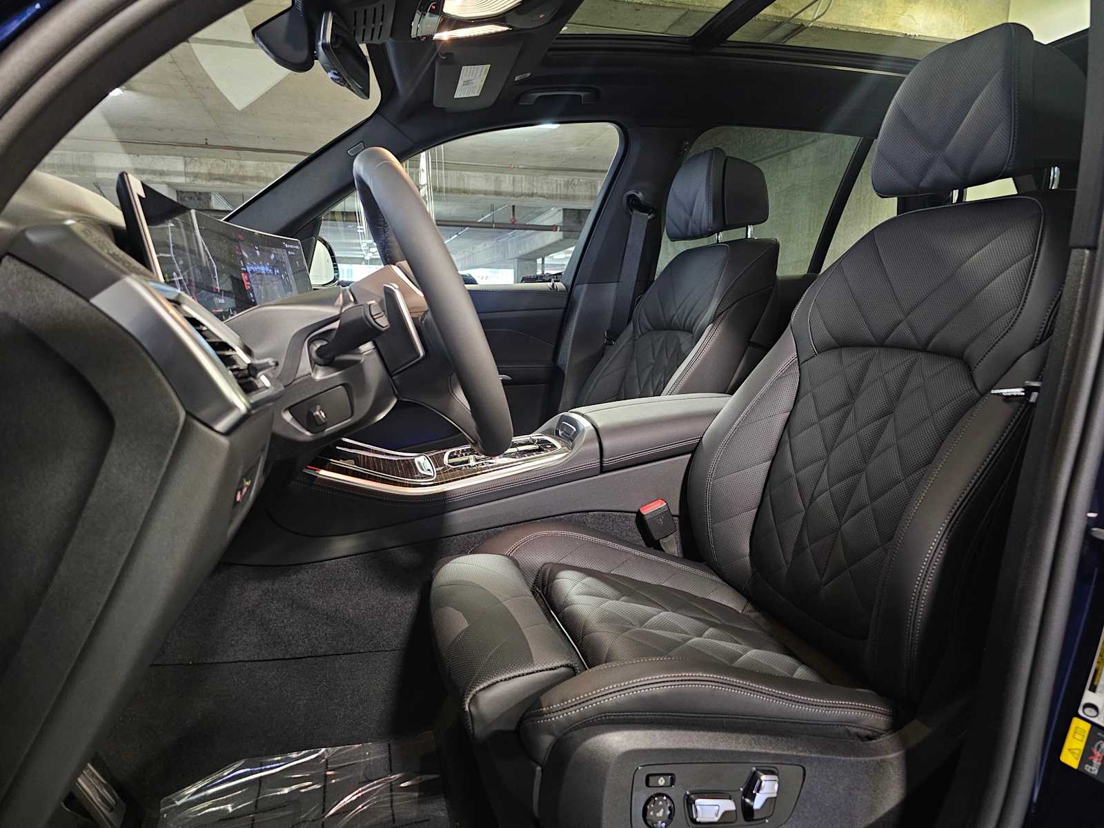 Thumbnail: 2026 BMW X5 - 33