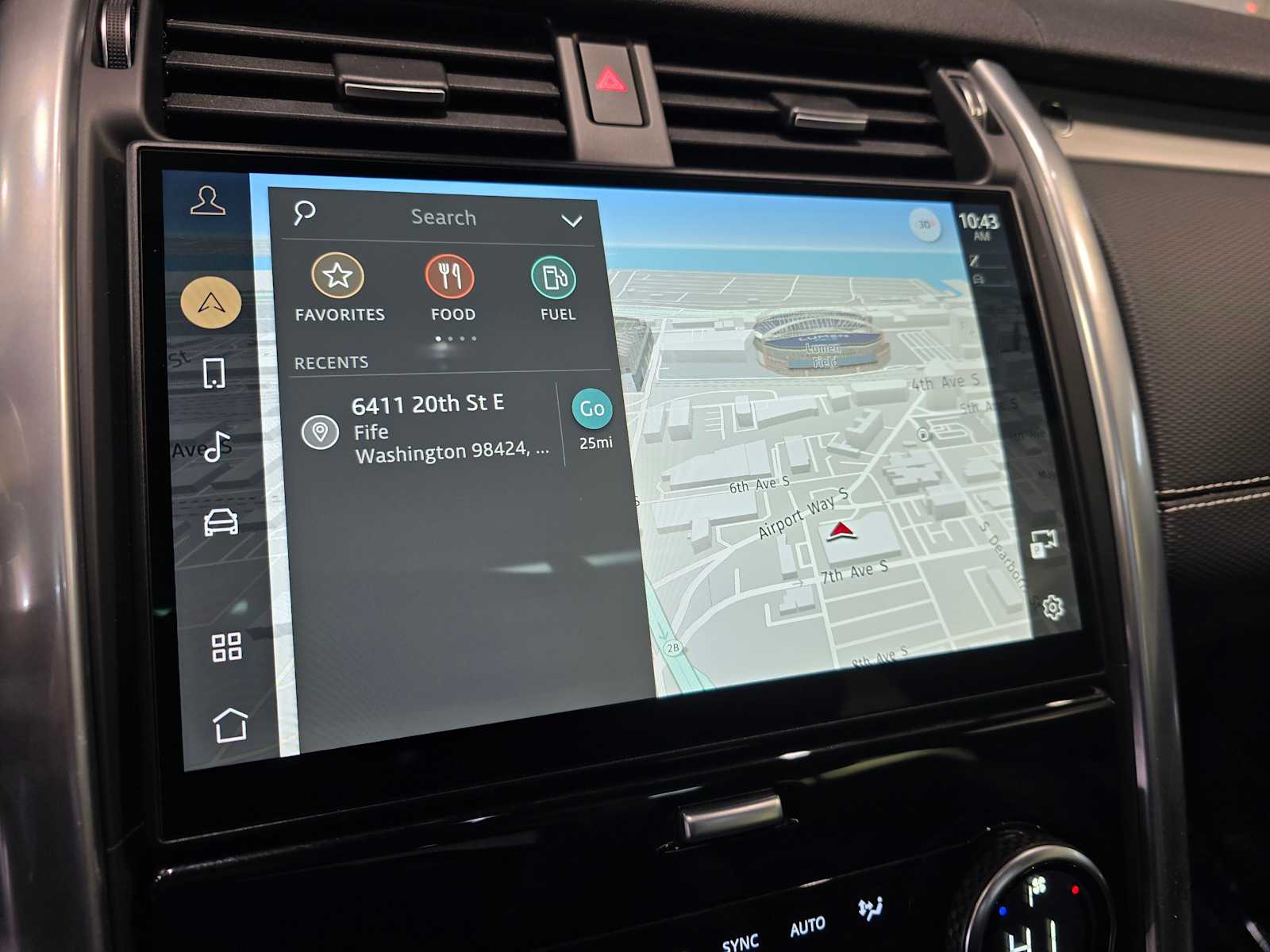 Thumbnail: 2024 Land Rover Discovery - 14