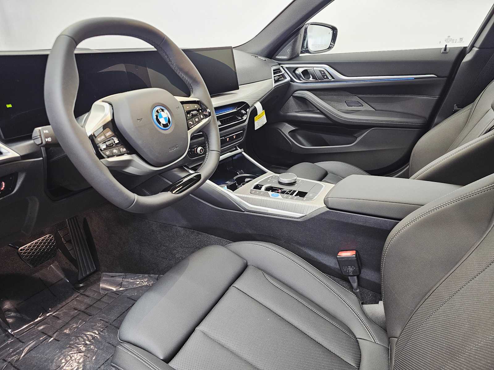 Thumbnail: 2025 BMW i4 - 2