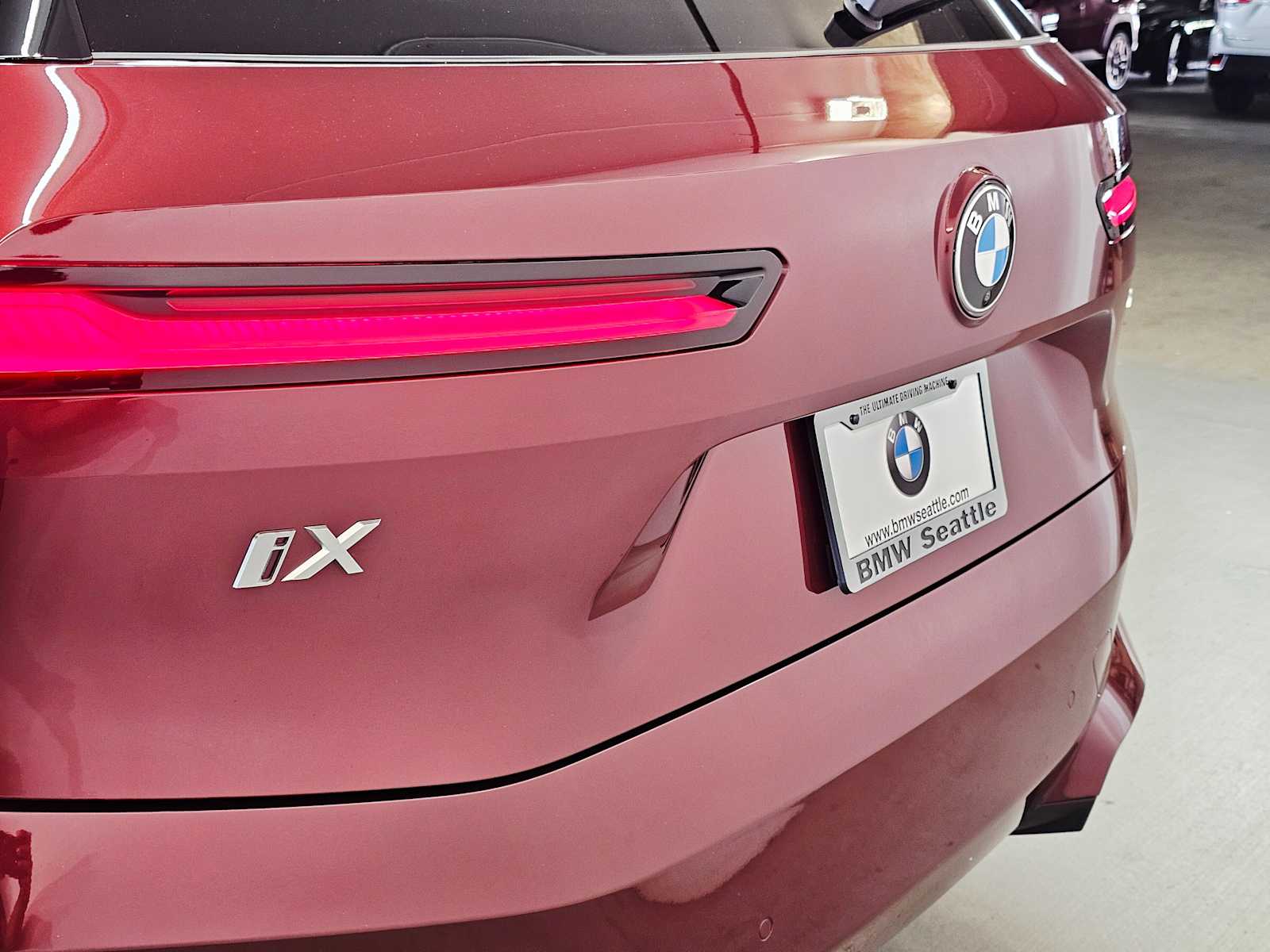 Thumbnail: 2026 BMW iX - 7