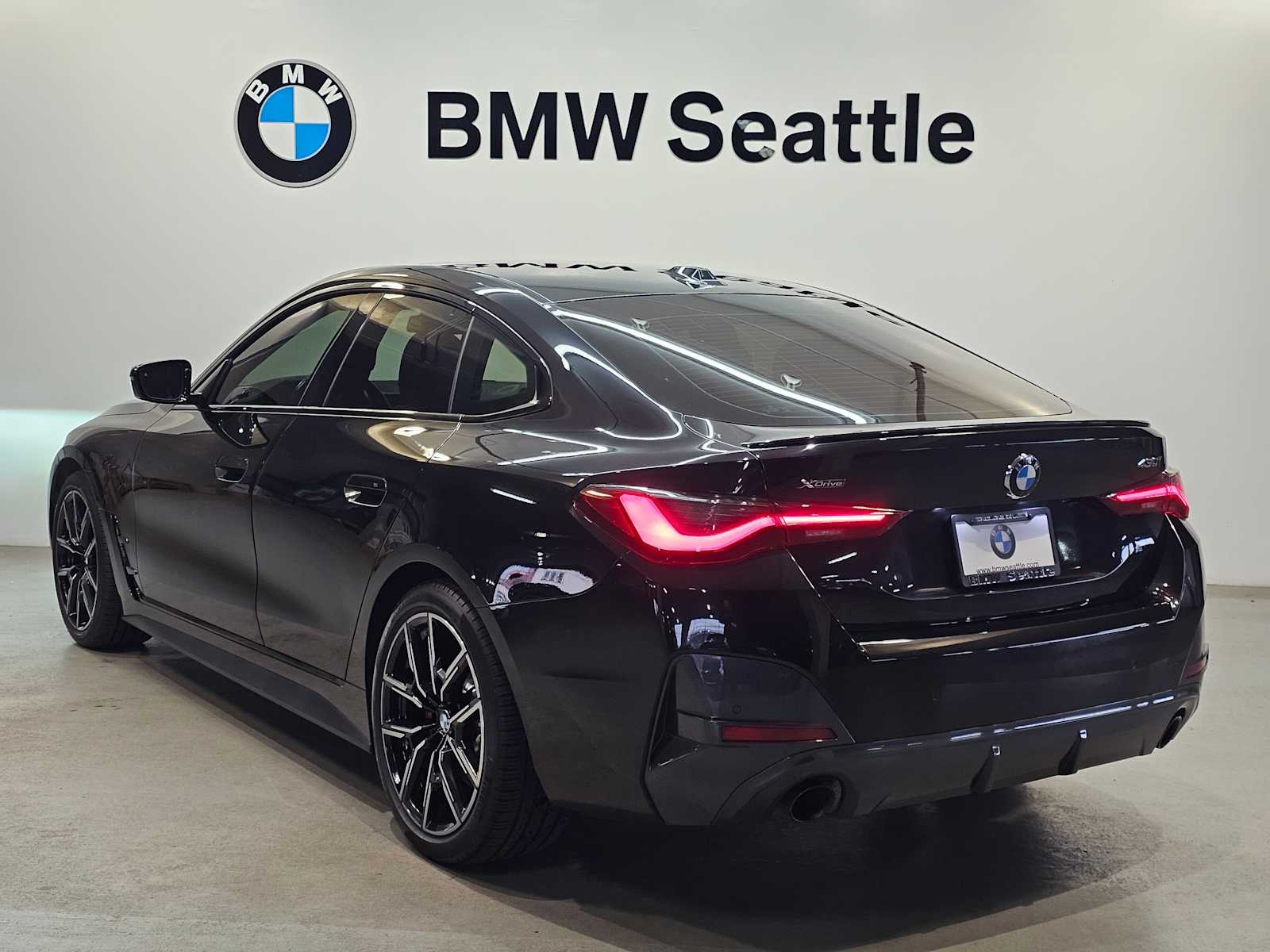 Thumbnail: 2023 BMW 4 Series - 4