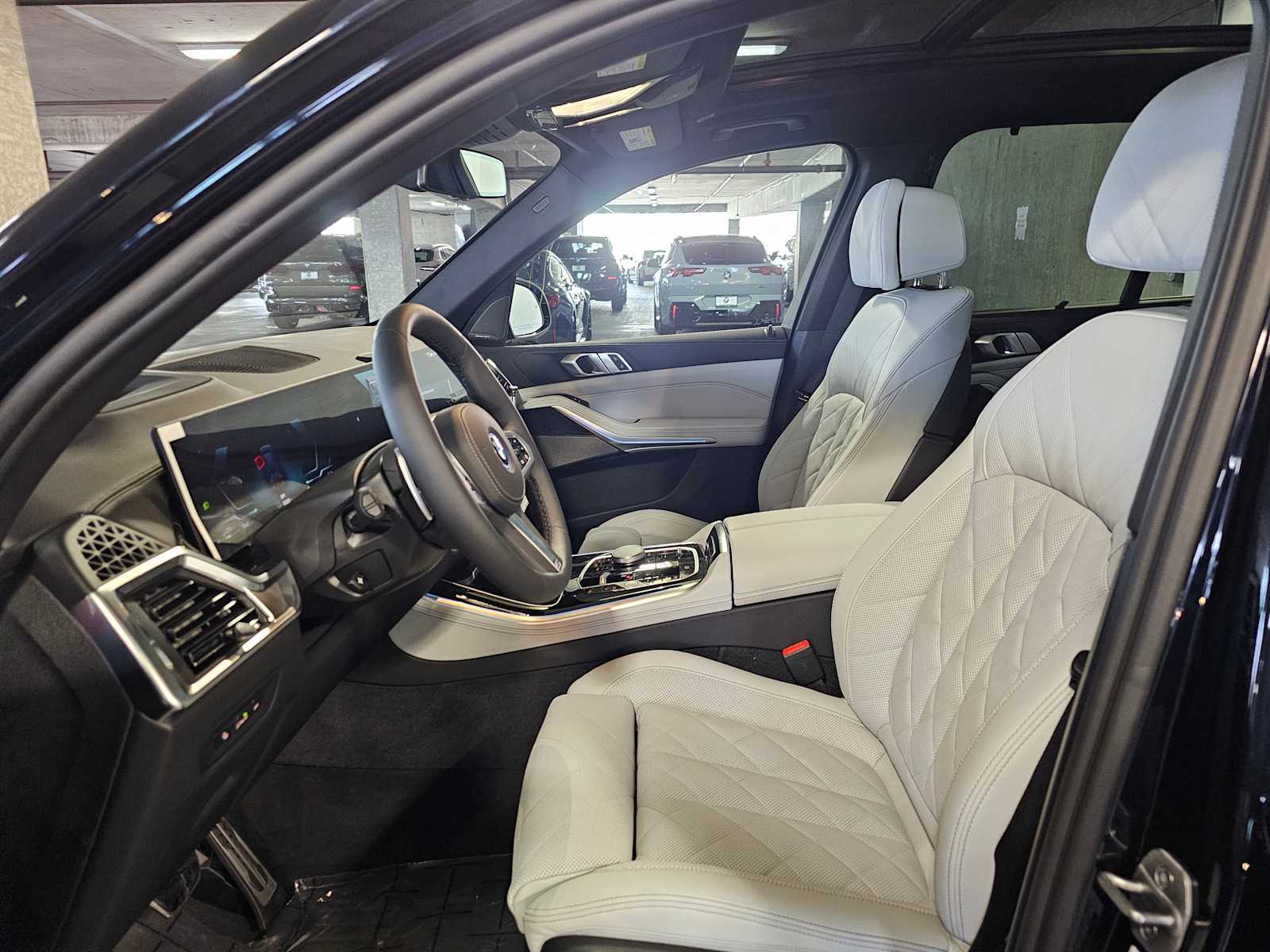 Thumbnail: 2026 BMW X5 - 30