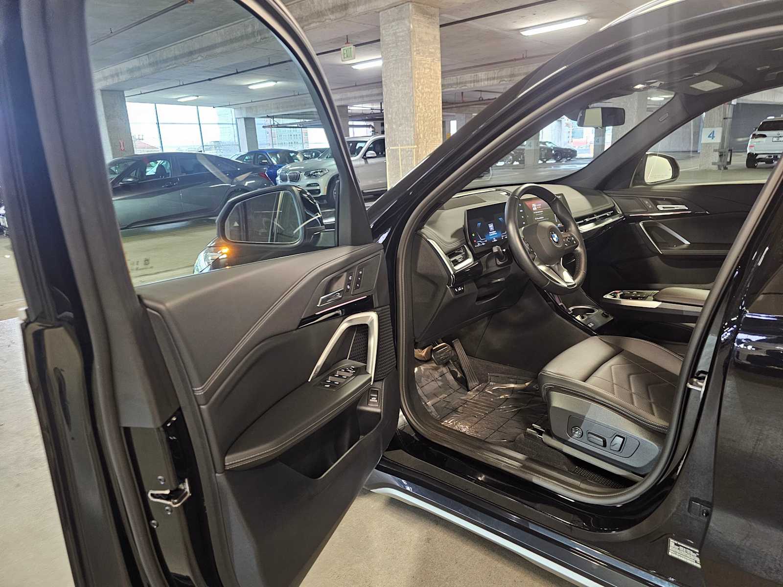 Thumbnail: 2025 BMW X1 - 31