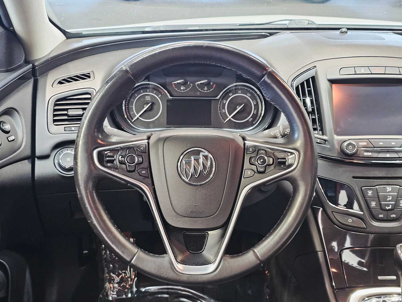 Thumbnail: 2017 Buick Regal - 11