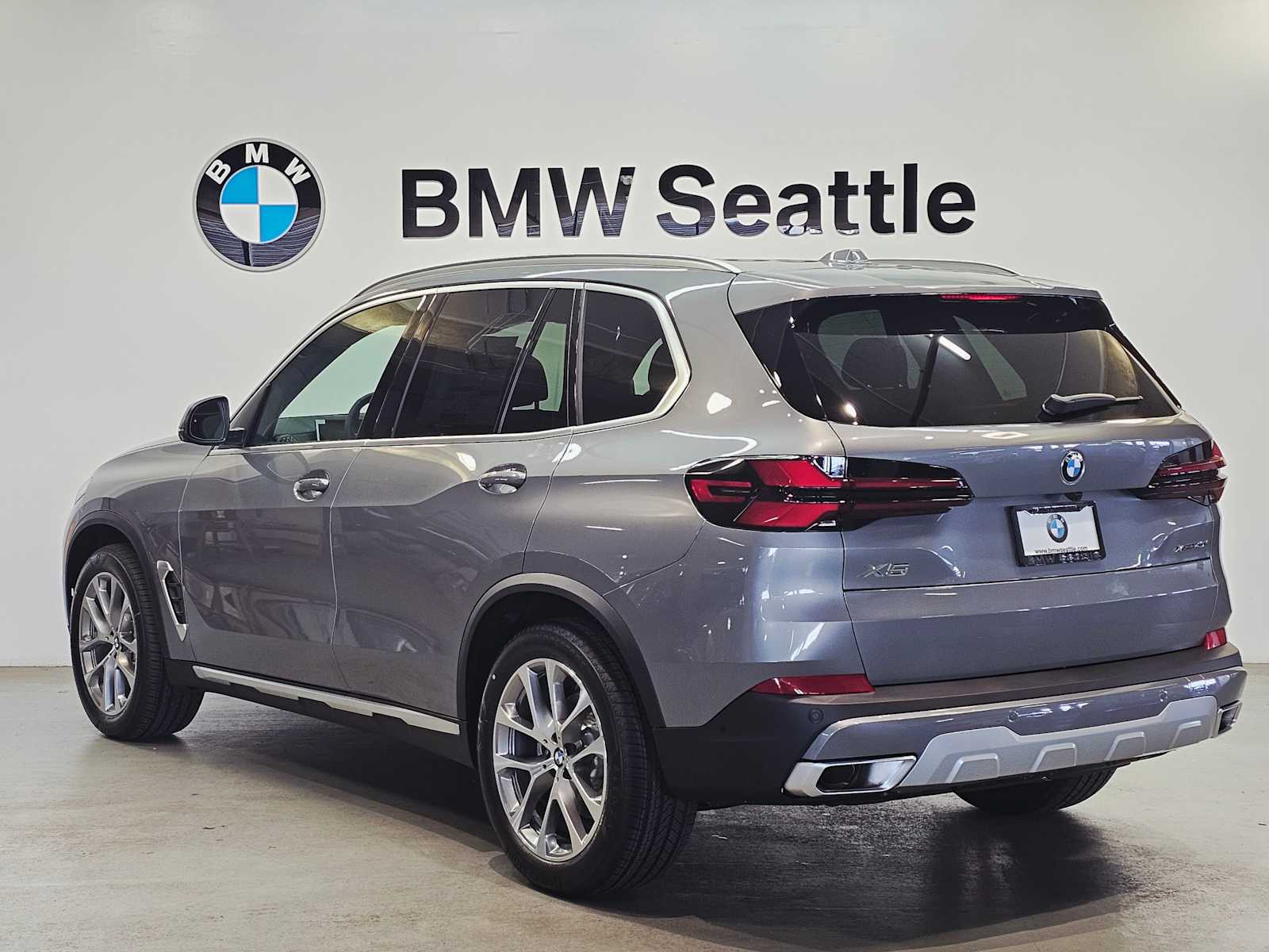 Thumbnail: 2026 BMW X5 - 4