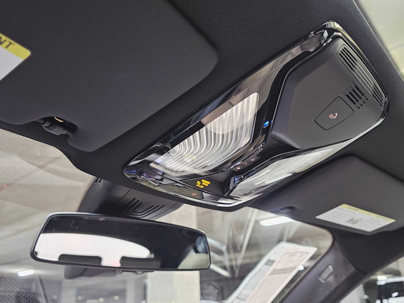 Thumbnail: 2025 BMW i4 - 21