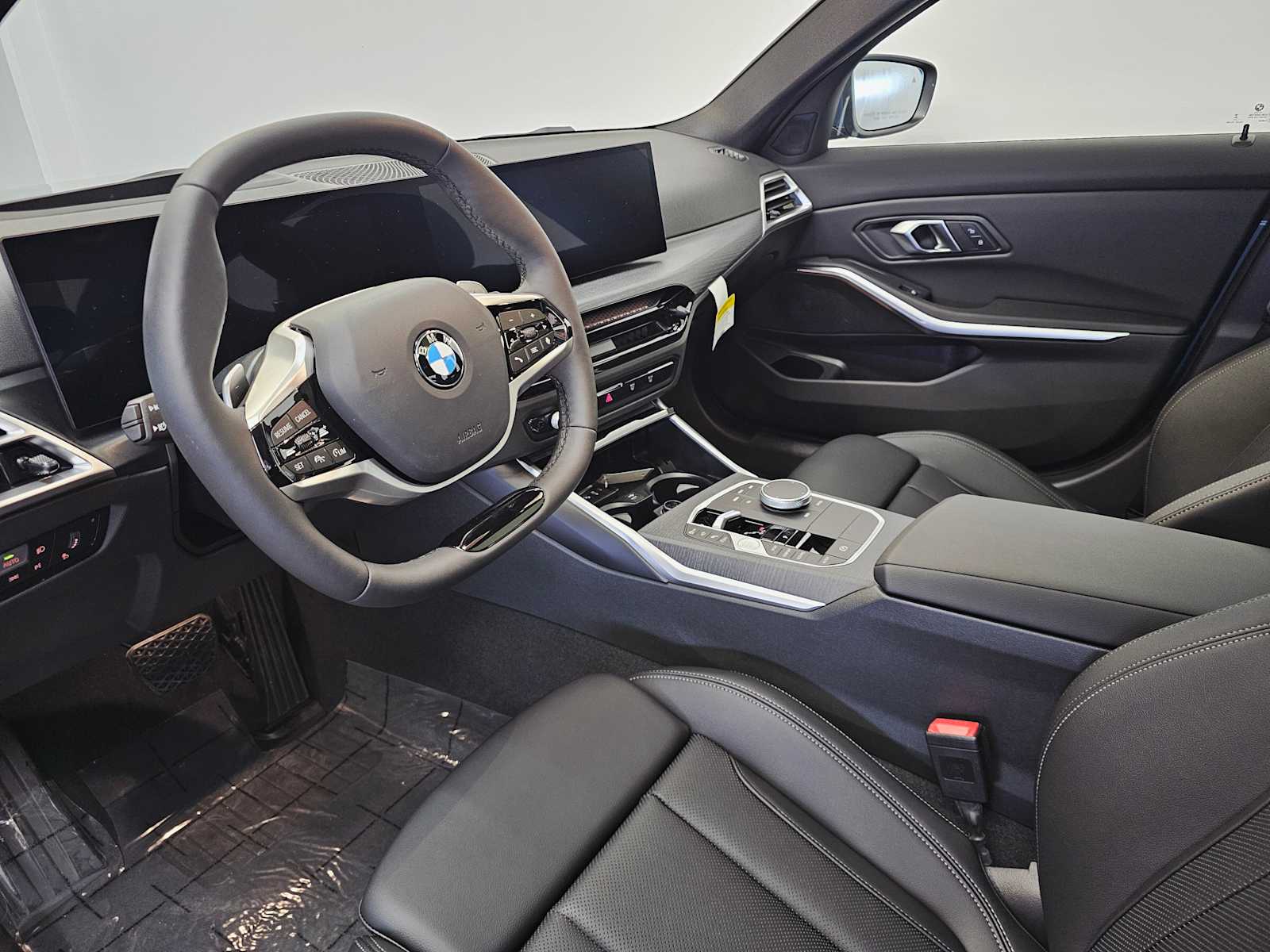Thumbnail: 2025 BMW 3 Series - 2