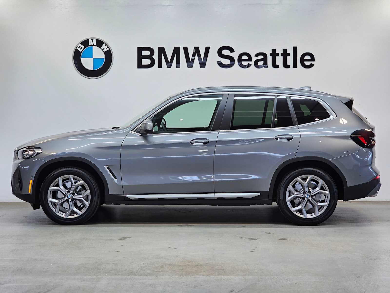 Thumbnail: 2023 BMW X3 - 3