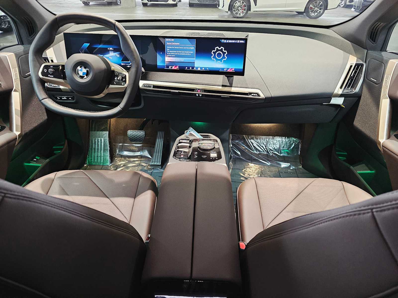 Thumbnail: 2026 BMW iX - 10