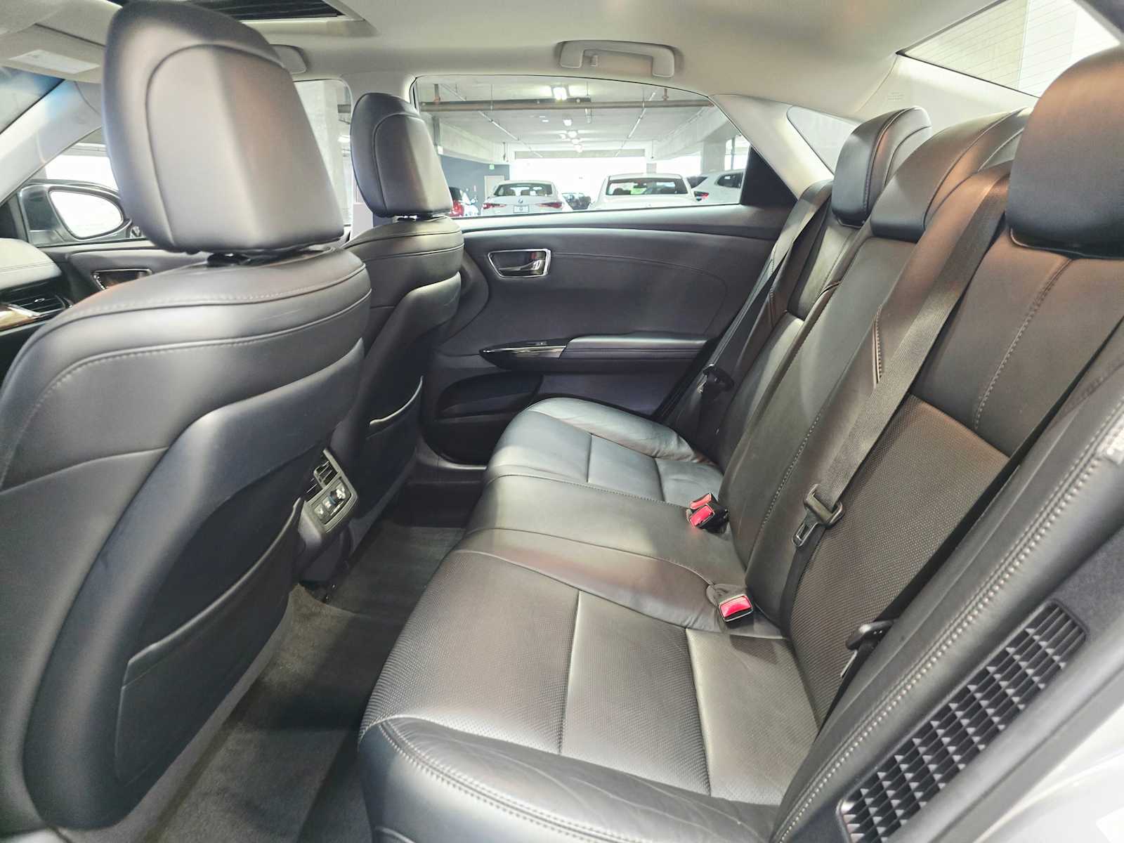 Thumbnail: 2015 Toyota Avalon - 24