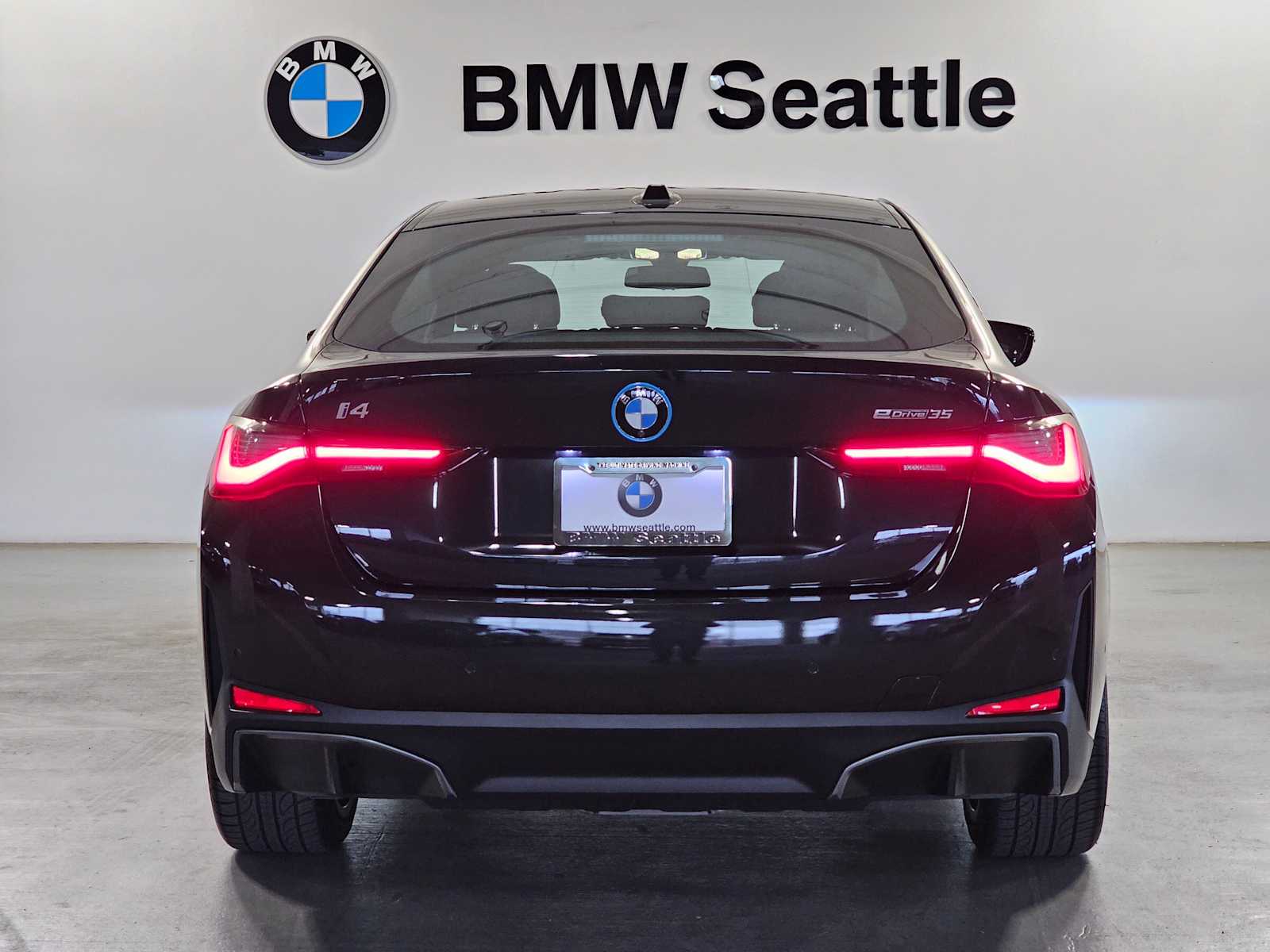 Thumbnail: 2023 BMW i4 - 5