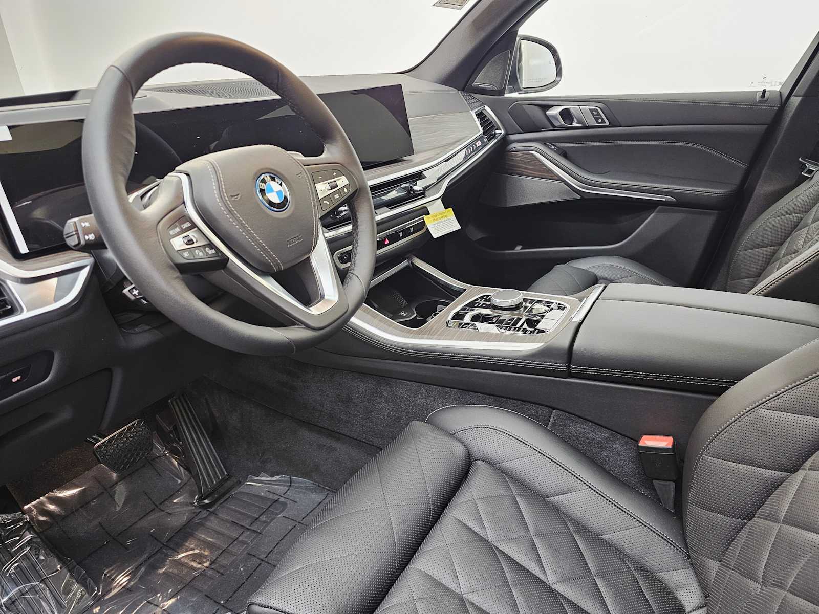 Thumbnail: 2026 BMW X5 - 2