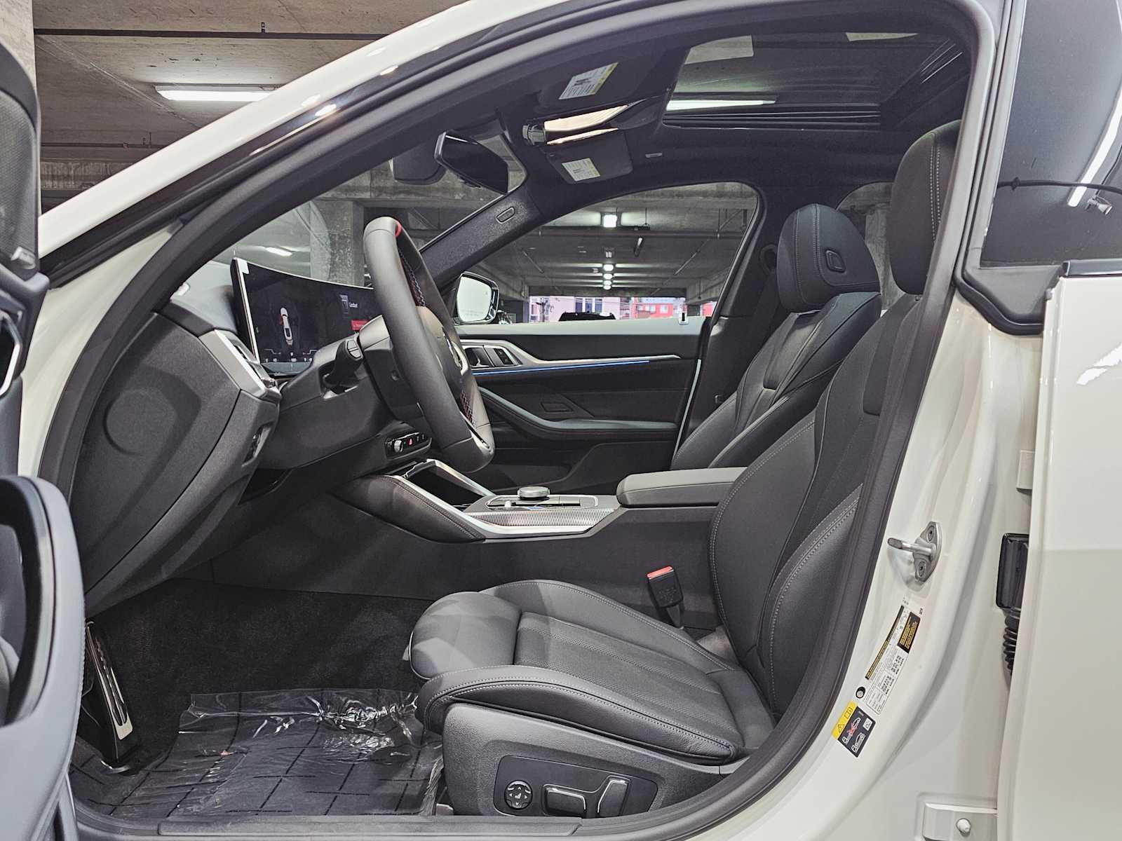 Thumbnail: 2025 BMW i4 - 23