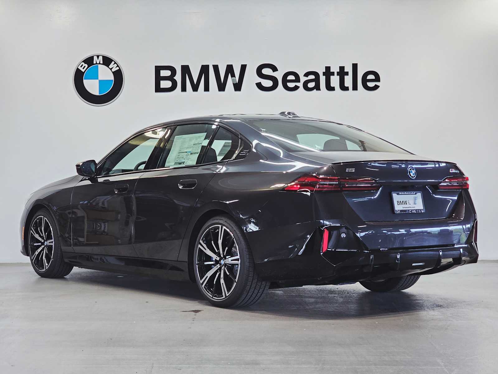 Thumbnail: 2025 BMW i5 - 4