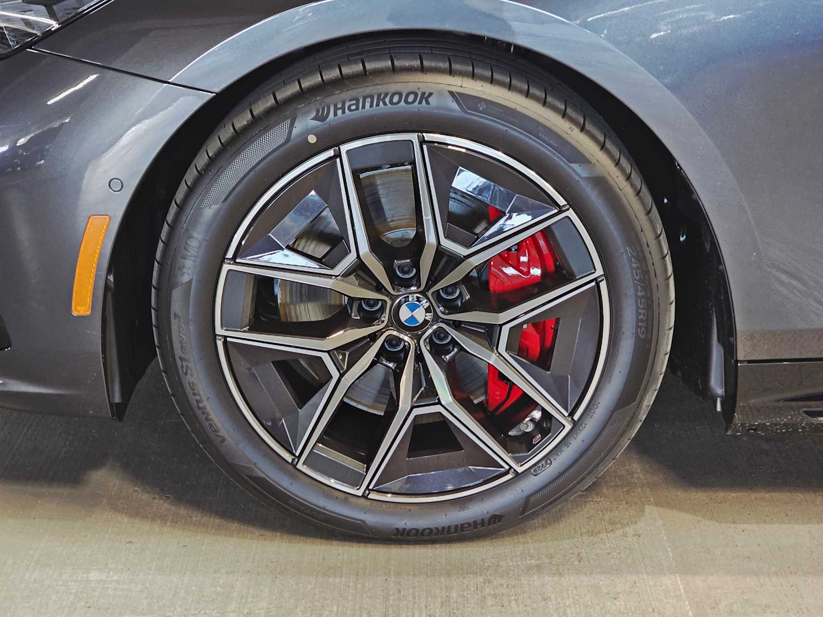 Thumbnail: 2026 BMW i5 - 8