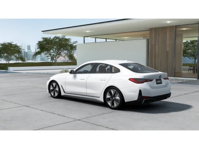 Thumbnail: 2026 BMW i4 - 2