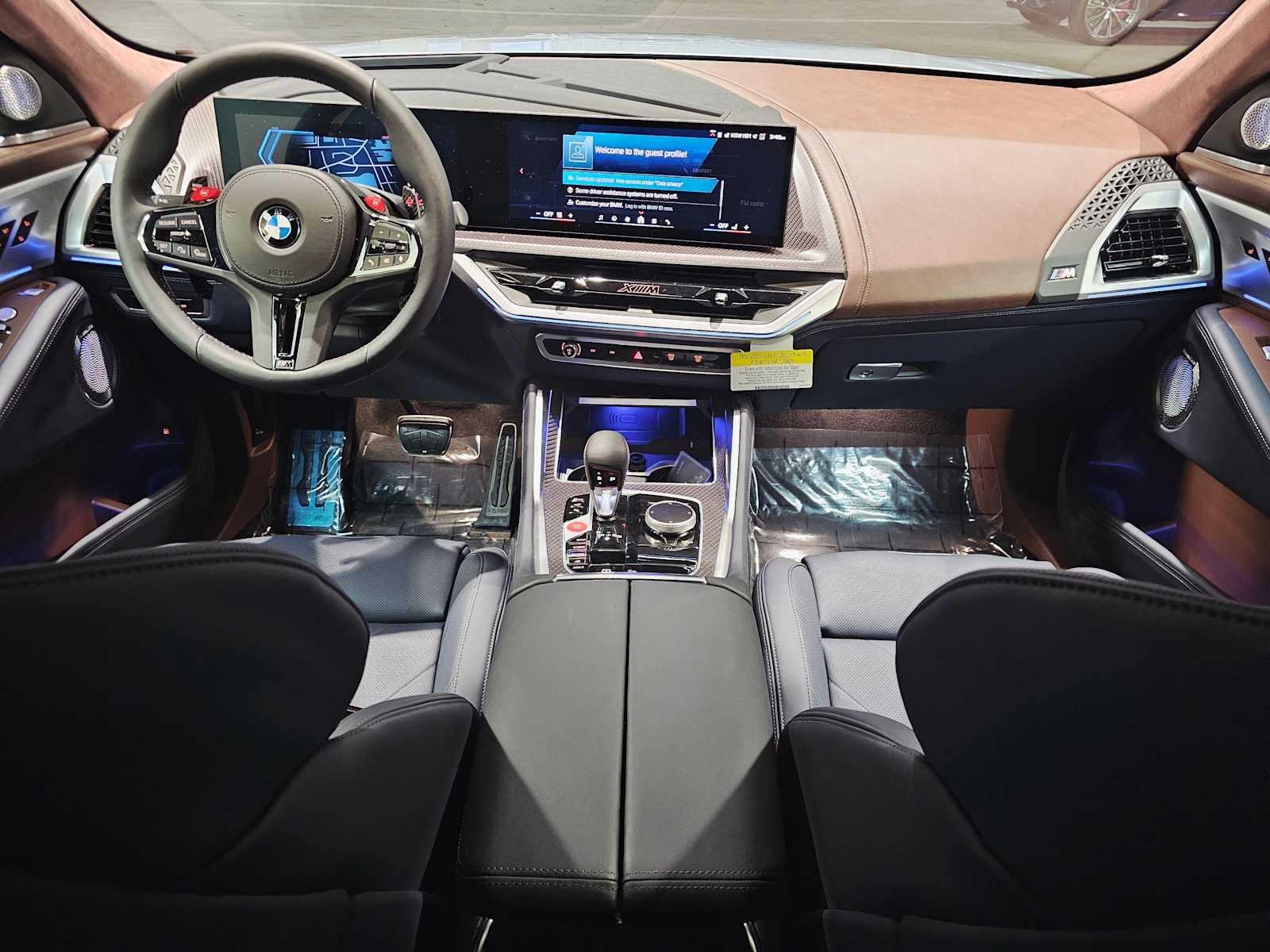 Thumbnail: 2026 BMW XM - 10